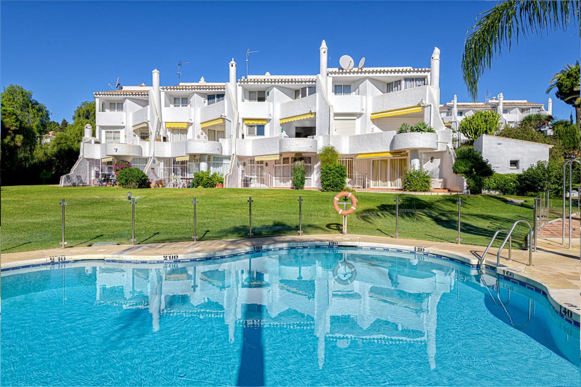 E04 Jardines 1 - Apartment Ситио-де-Калаонда Экстерьер фото